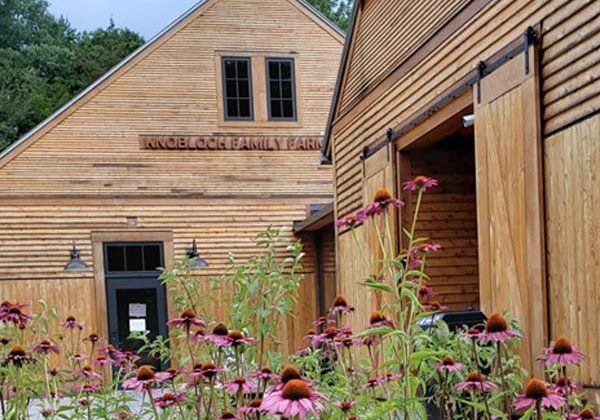 Summer Farmhouse Feature
